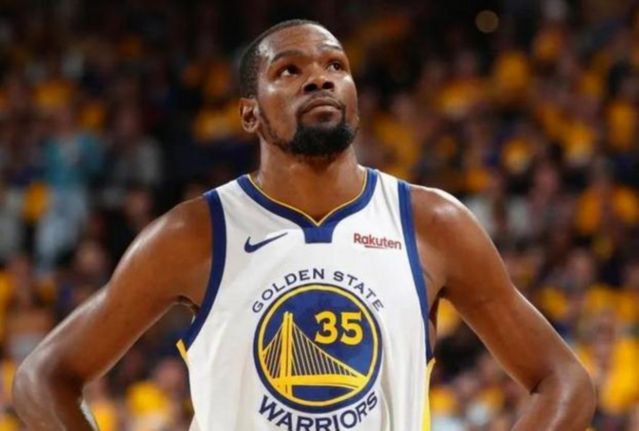 乐鱼电竞- 杜兰特系列赛共计出战299分钟 