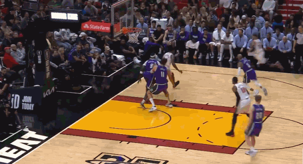 乐鱼体育-蒂姆连续十二场比赛得分超过高光表现，雄鹿挑战极限！的简单介绍